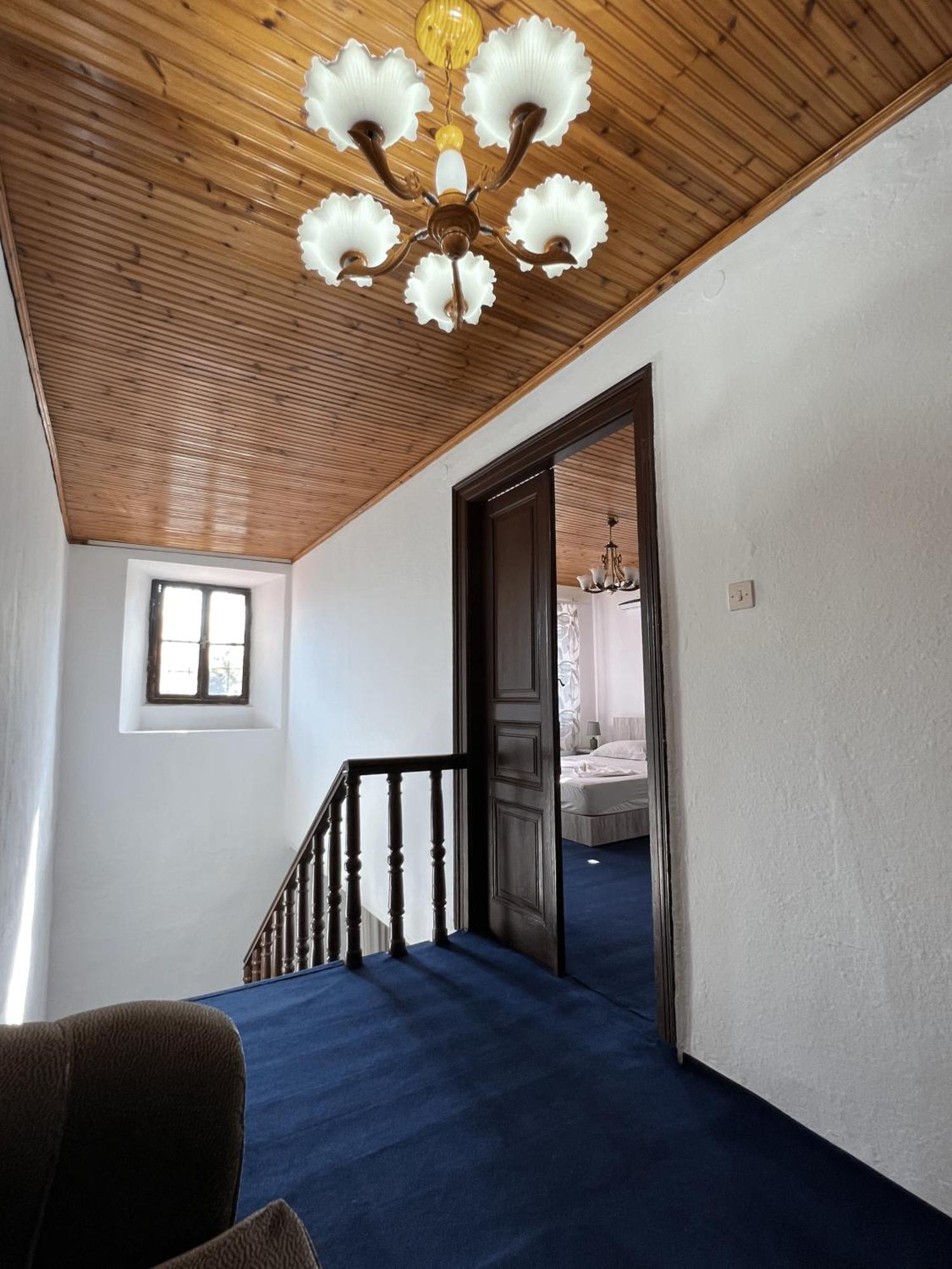 Onetwosleep Guesthouse Shkodra Exterior foto