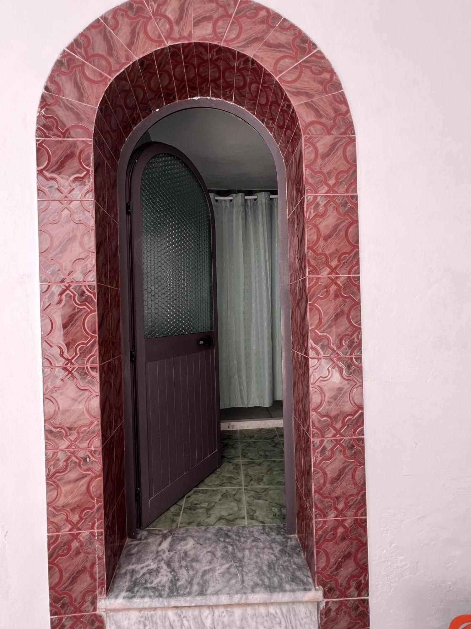 Onetwosleep Guesthouse Shkodra Exterior foto